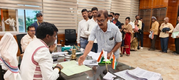 जनता दरबार में डीसी समेत अन्य