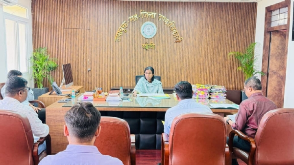 पर्यटन स्थलों तक पहुंच पथ बनाने की पहल करें अधिकारी: उपायुक्त