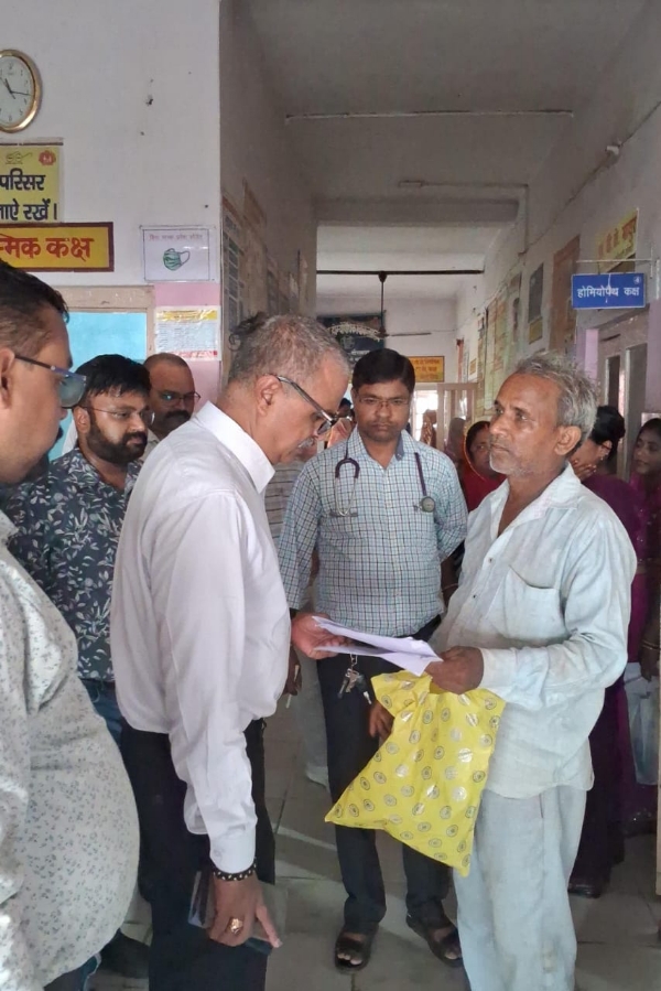 सीएमओ ने पिपराइच सीएचसी का किया औचक निरीक्षण*
