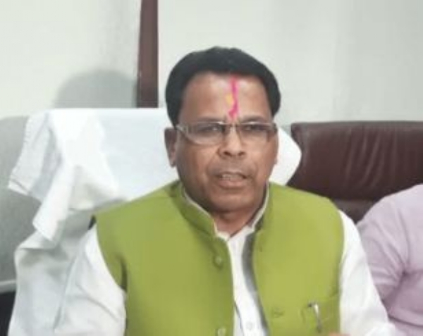 मंत्री नरेन्द्र कश्यप