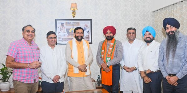 भाजपा में शामिल होते ही पूर्व अकाली नेता के ठिकानों पर विजिलेंस के छापे