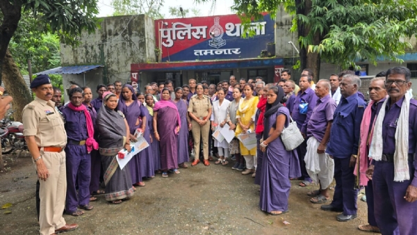 थाना तमनार में कोटवारों की  सम्मान
