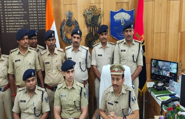 एसएसपी कार्तिकेय शर्मा पत्रकार वार्ता के दौरान