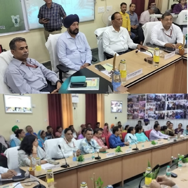 कारयकरम में भाग लेते हुए भाजपा विधायक आर अनय््