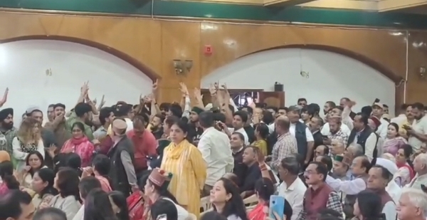 कांग्रेस रैली : नारेबाजी