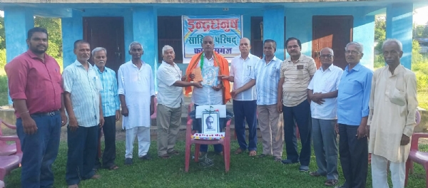 अररिया फोटो:व्यंग्यकार हरिशंकर परसाई की जयंती पर सम्मान