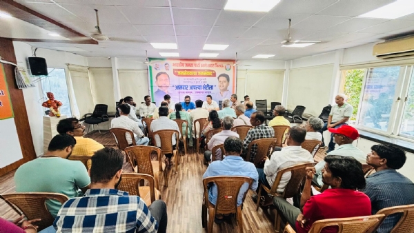 MLA kelkar in bjp public dialogue in Thane