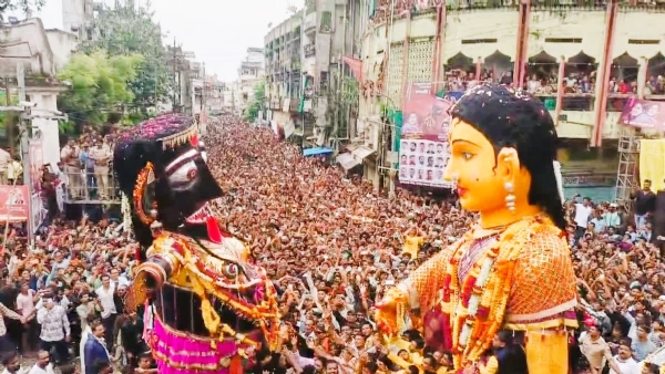 नागपुरातील मारबत उत्सवाचे छायाचित्र