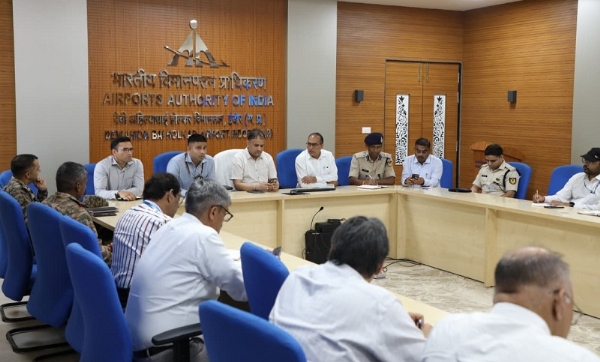 रक्षा मंत्री राजनाथ सिंह के दो दिवसीय इंदौर भ्रमण की तैयारियों को लेकर हुई बैठक