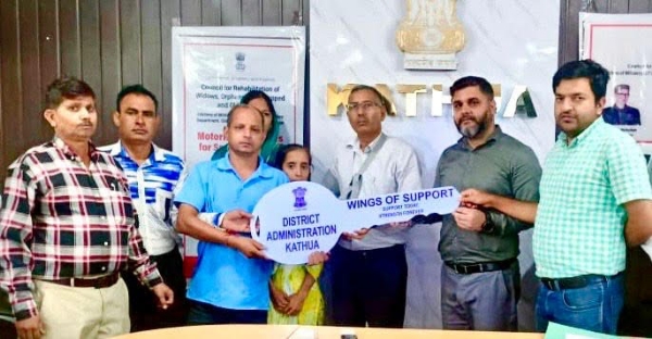 DC Kathua handed over motorized tricycles to Divyaangjans