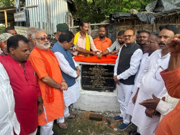 अररिया फोटो:सड़क का शिलान्यास