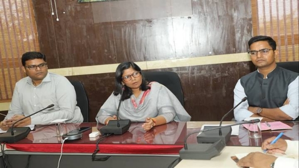 कलेक्टर ने की तैयारियों की समीक्षा