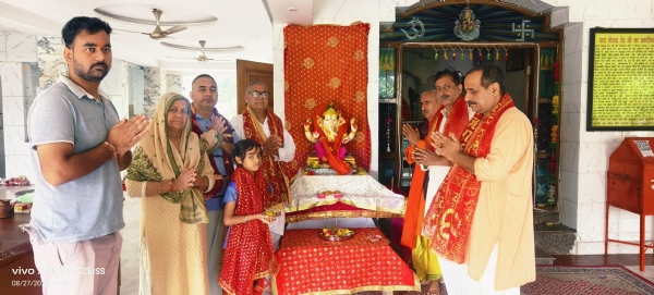 बावा कैलख देव मंदिर में गणेश चतुर्थी पर चलप्रतिमा की स्थापना