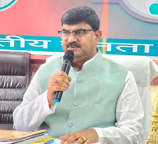 प्रधानमंत्री मोदी के जन्मदिन को सेवा पखवाड़ा के रूप में मनाने की जानकारी देते भाजपा प्रदेश महामंत्री संगठन धर्मपाल सिंह