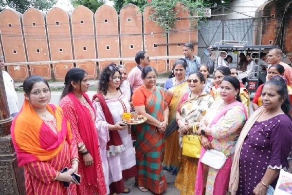 सांसद मंजू शर्मा ने की सम्राट गेट पर विराजित गणेशजी की पूजा अर्चना