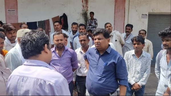 ग्वालियरः अधिकारियों ने किया जिले में खाद दुकानों का निरीक्षण