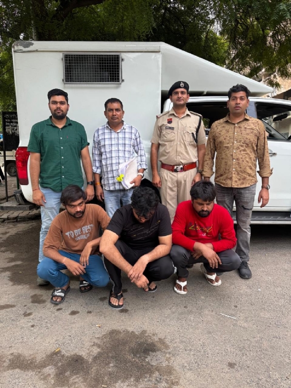 गिरफ्तार किए गए आरोपित