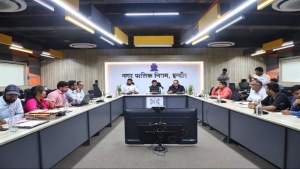 महापौर ने की कान्ह एवं सरस्वती नदी शुद्धिकरण कार्य की समीक्षा
