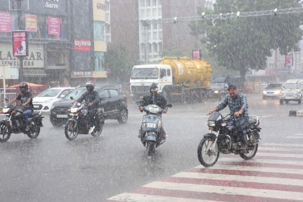 भोपाल में गुरुवार को हुई तेज बारिश
