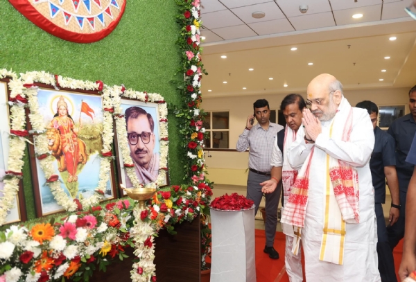प्रदेश भाजपा मुख्यालय में केंद्रीय गृह मंत्री अमित शाह।