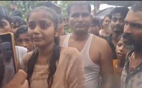 घटना के बाद रोती  लड़की