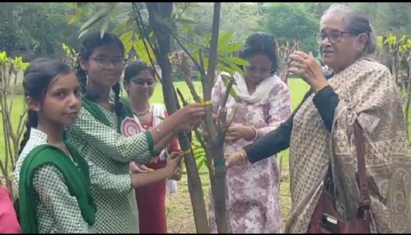 फ्रेंडशिप डे पर बच्चों ने टाटा जू में पेड़-पौधों और जानवरों से निभाई अनोखी दोस्ती