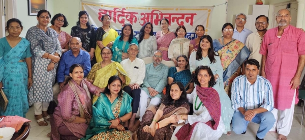 गुरुग्राम में अखिल भारीतय साहित्य परिषद की ओर से आयोजित परिचर्चा में शामिल अतिथि एवं सदस्यगण।
