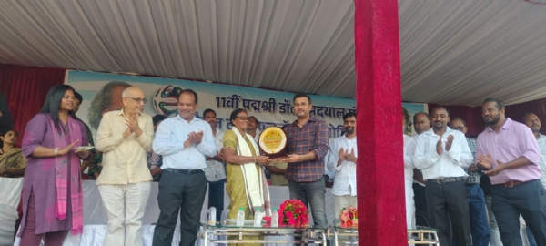 समापन कार्यक्रम में सुदेश सहित अन्‍य