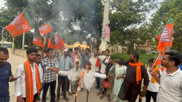 पुतला दहन