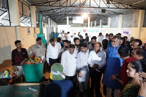 इंदौरः मंत्री पटेल ने ग्राम बांक में एम.आर.एफ. प्लांट का निरीक्षण किया