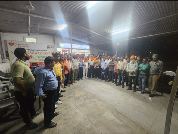 टाटा वायर एम्प्लॉई यूनियन द्वारा मजदूरों का सम्मान, ऐतिहासिक बोनस समझौते पर खुशी का माहौल