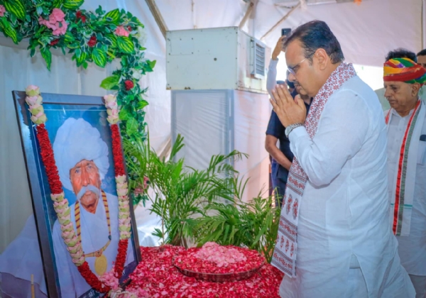 मुख्यमंत्री ने जल संसाधन मंत्री  सुरेश सिंह रावत के पिता स्व. सूरज सिंह रावत को दी श्रद्धांजलि