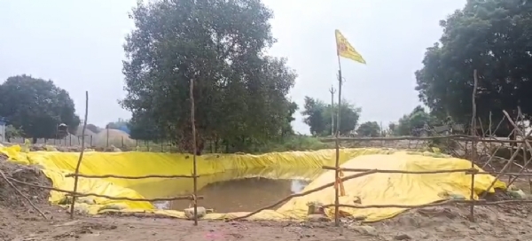 नगर निगम की ओर से बनवाया गया कृत्रिम तालाब