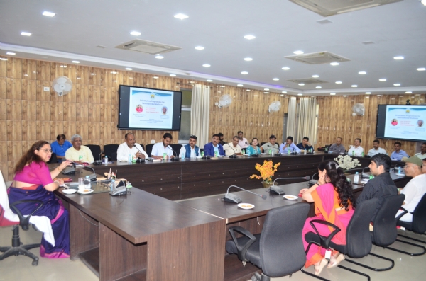 अंतरराष्ट्रीय छात्रों ने दीन दयाल उपाध्याय गोरखपुर विश्वविद्यालय की कुलपति से की भेंटवार्ता*