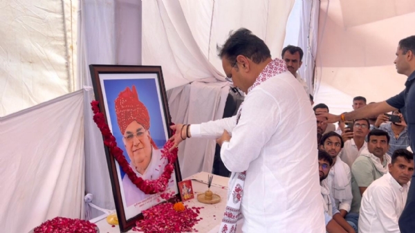 मुख्यमंत्री भजनलाल ने कर्नल सोनाराम की प्रतिमा पर पुष्प अर्पित कर श्रद्धांजलि दी