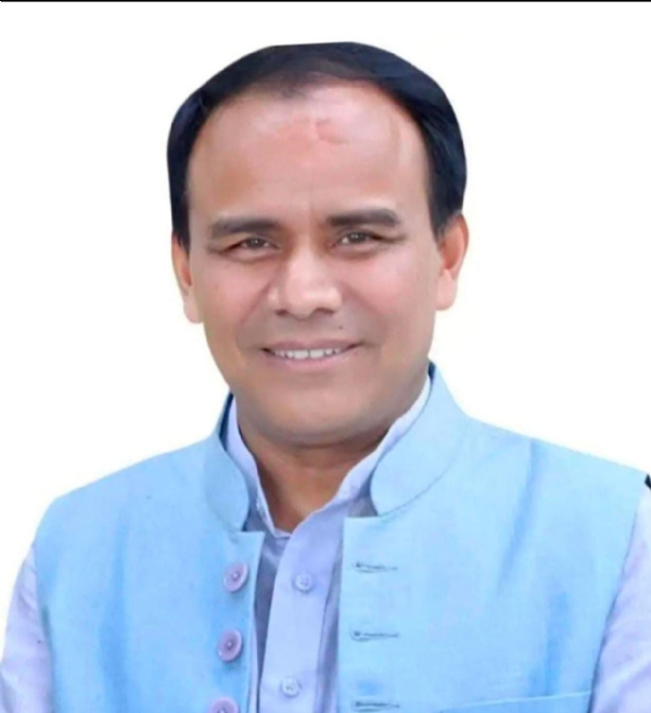 फाइल फोटो कैबिनेट मंत्री डॉ धन सिंह रावत