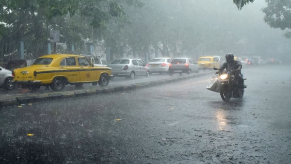 बंगाल में बारिश की दौर जारी रहेगी