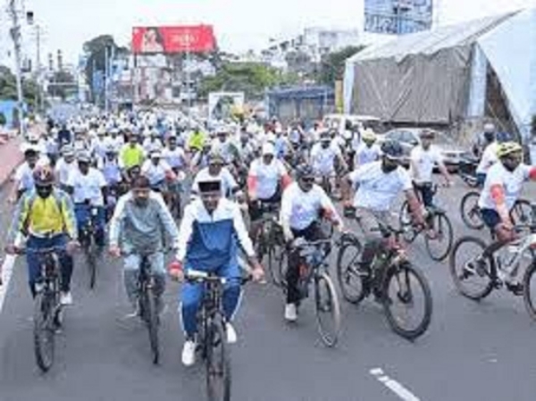 राष्ट्रीय खेल दिवस पर फिट इंडिया साइकिल रैली का आयाेजन