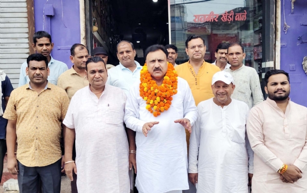 बजरंग गर्ग प्रतिनिधियों को संबोधित करते हुए।