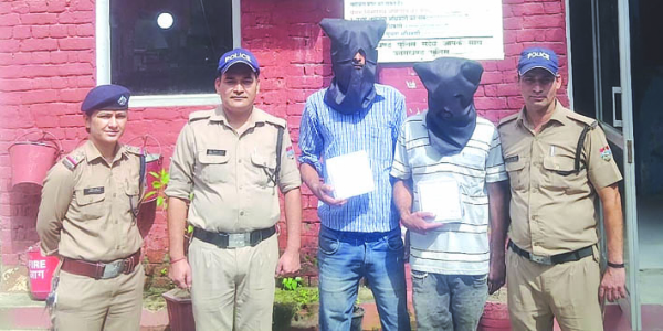 पुलिस गिरफ्त में आरोपित