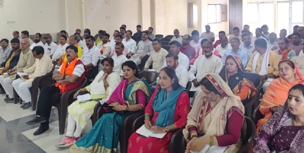 अभियान मे उपस्थित भाजपा कार्य कर्ता