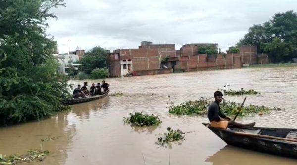 जलमग्न बलिया शहर का महावीर घाट इलाका