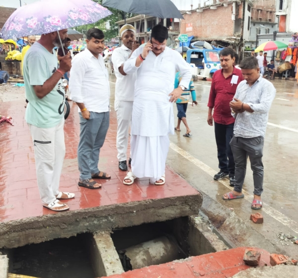 अयोध्या: जलनिकासी के लिए 22 स्थानों पर लगाए गए 33 पंप