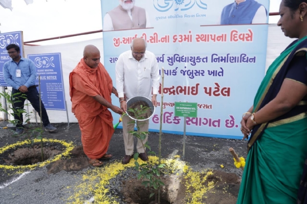 जंबूसर में निर्माणाधीन बल्क ड्रग पार्क