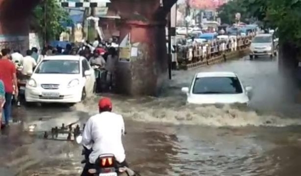 भगत सिंह चौक पर जल भराव