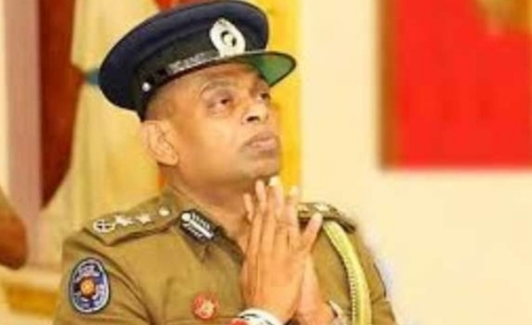 श्रीलंका के पुलिस प्रमुख देशबंदु टेन्नकून। फोटो - इलेक्ट्रानिक मीडिया