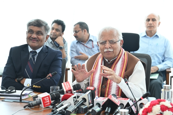 केंद्रीय मंत्री मनोहर लाल