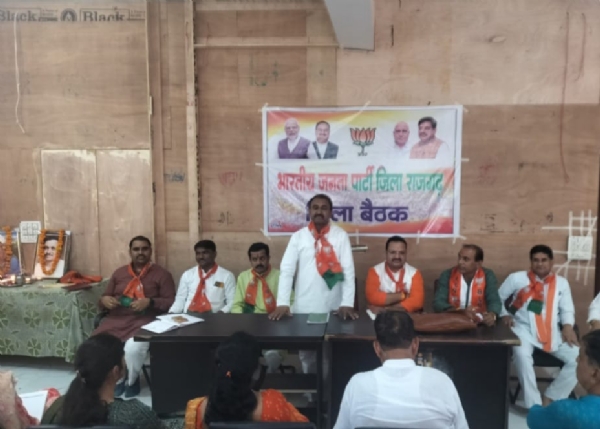 अगस्त तक हर घर लहराएंगे तिरंगा झंडा