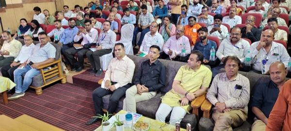 दमोह- उद्योग संगम कार्यशाला वक्ताओं ने रखे विचार