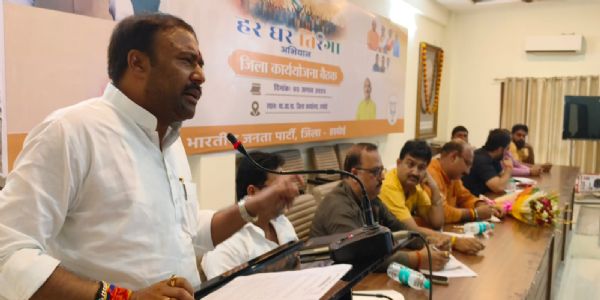 हर घर तिरंगा अभियान प्रत्येक भारतवासी में राष्ट्रभक्ति जागृत करता है : कमलेश मिश्र